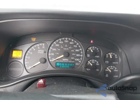 2002 Chevrolet Avalanche 1500 из США, поврежденный, VIN 3GNEK13T72G234329